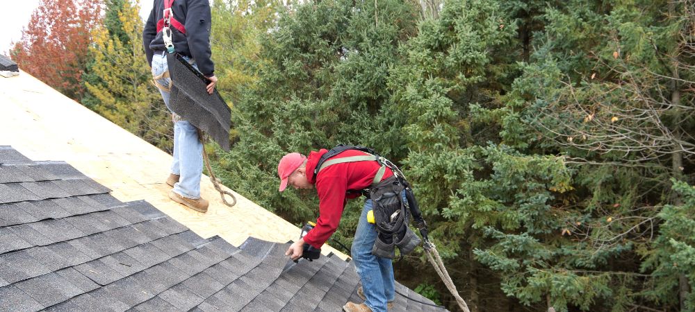 Key Features to Look for When Choosing Wind Resistant Shingles